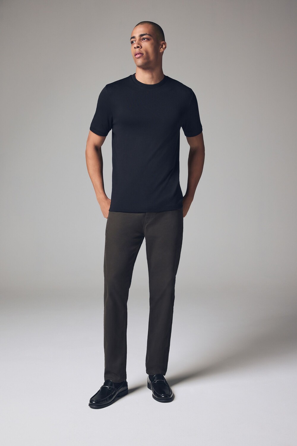 Мягкие на ощупь брюки джинсового типа с пятью карманами Next, зеленый
Мягкие на ощупь брюки джинсового типа с пятью карманами Next, зеленый