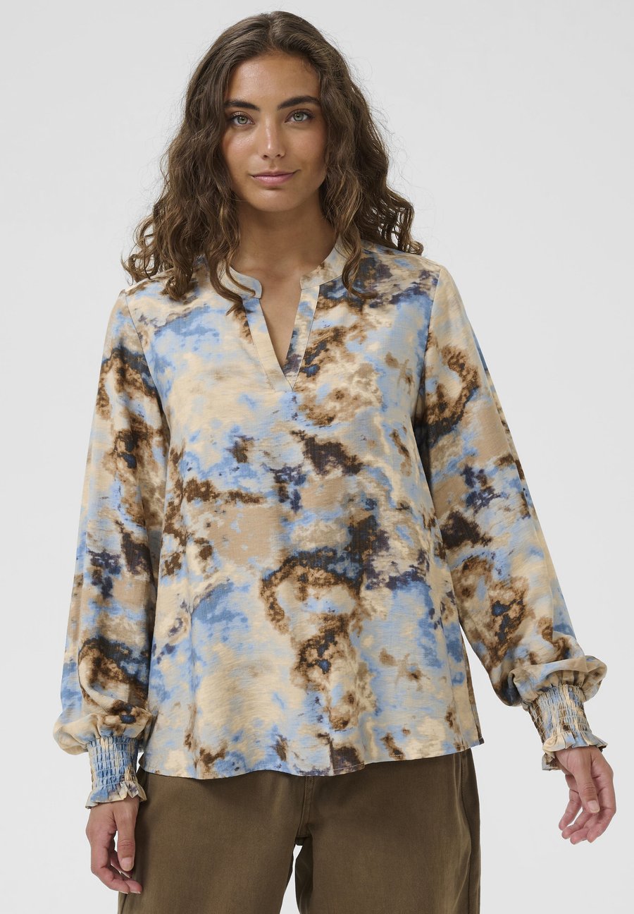 Блуза Culture HIZZY GREECE, Brown/Blue Splash/Beige
Блуза Culture HIZZY GREECE, Brown/Blue Splash/Beige