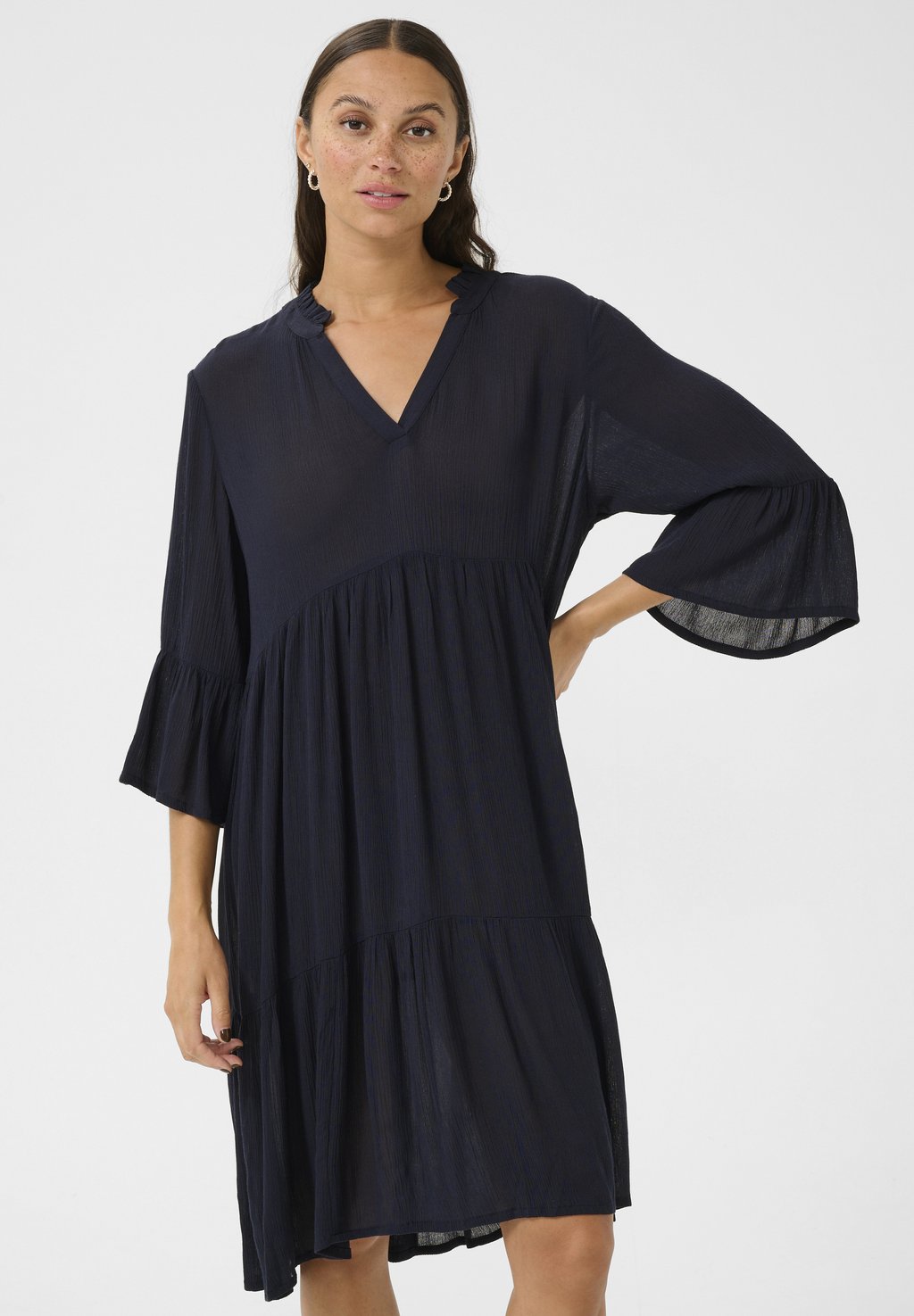 Повседневное платье MARIANAH AMBER Kaffe, темно-синий
Повседневное платье MARIANAH AMBER Kaffe, темно-синий