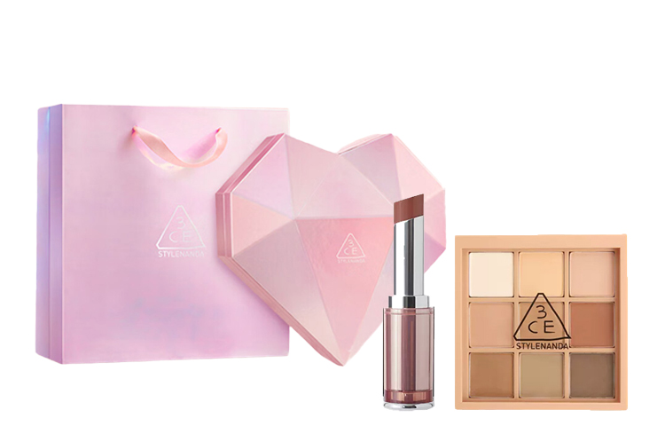 Тюбик теней для век и румяна Soft Mist набор для макияжа легко растушевывается комплект из трех предметов для контуринга лица 3CE
Тюбик теней для век и румяна Soft Mist набор для макияжа легко растушевывается комплект из трех предметов для контуринга лица 3CE