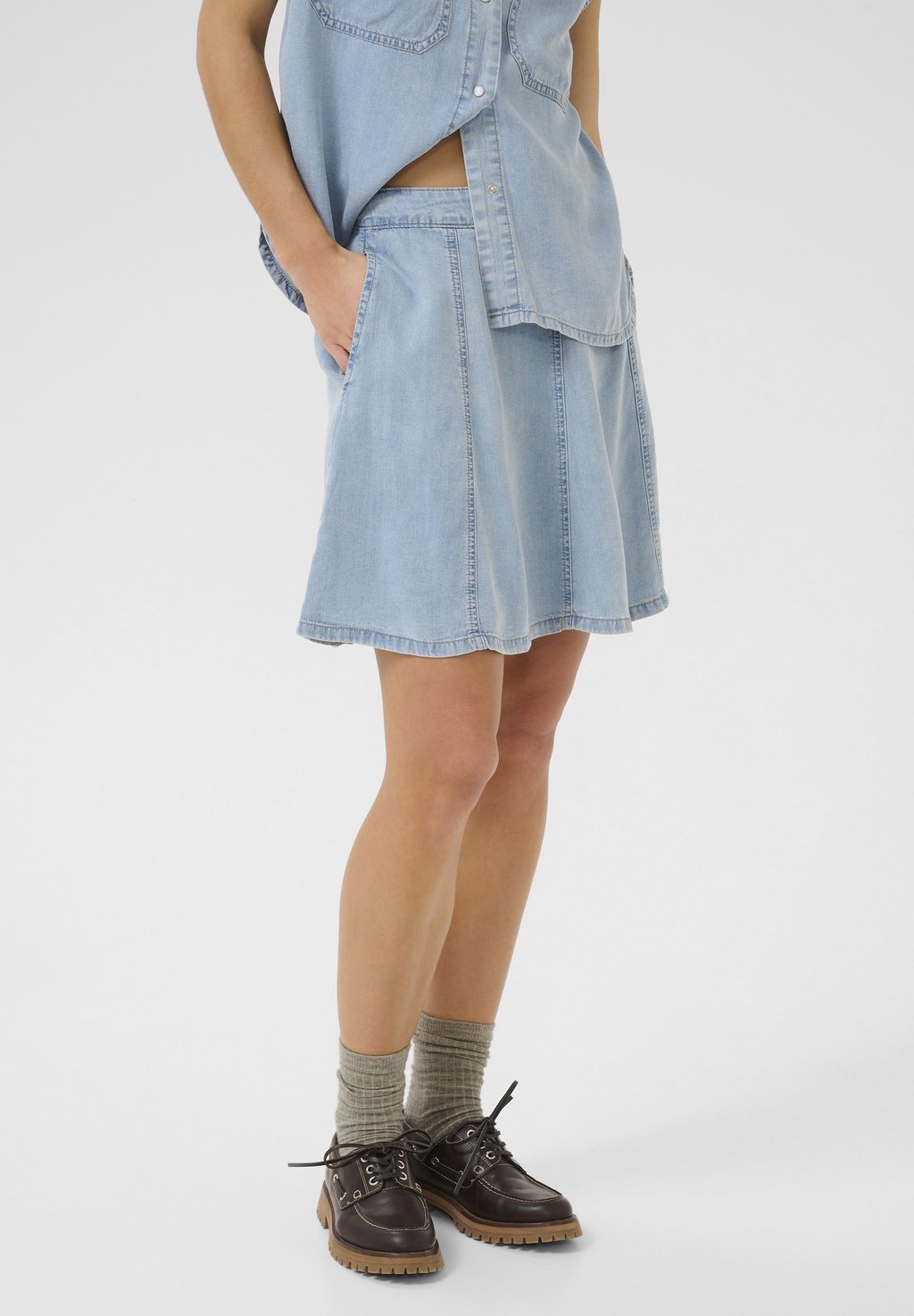 Юбка А-силуэта NELLYMW - Denim skirt My Essential Wardrobe, светло-голубой
Юбка А-силуэта NELLYMW - Denim skirt My Essential Wardrobe, светло-голубой