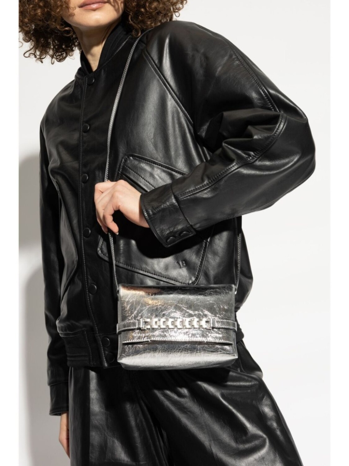 Victoria Beckham кожаная сумка через плечо, серебристый
Victoria Beckham кожаная сумка через плечо, серебристый