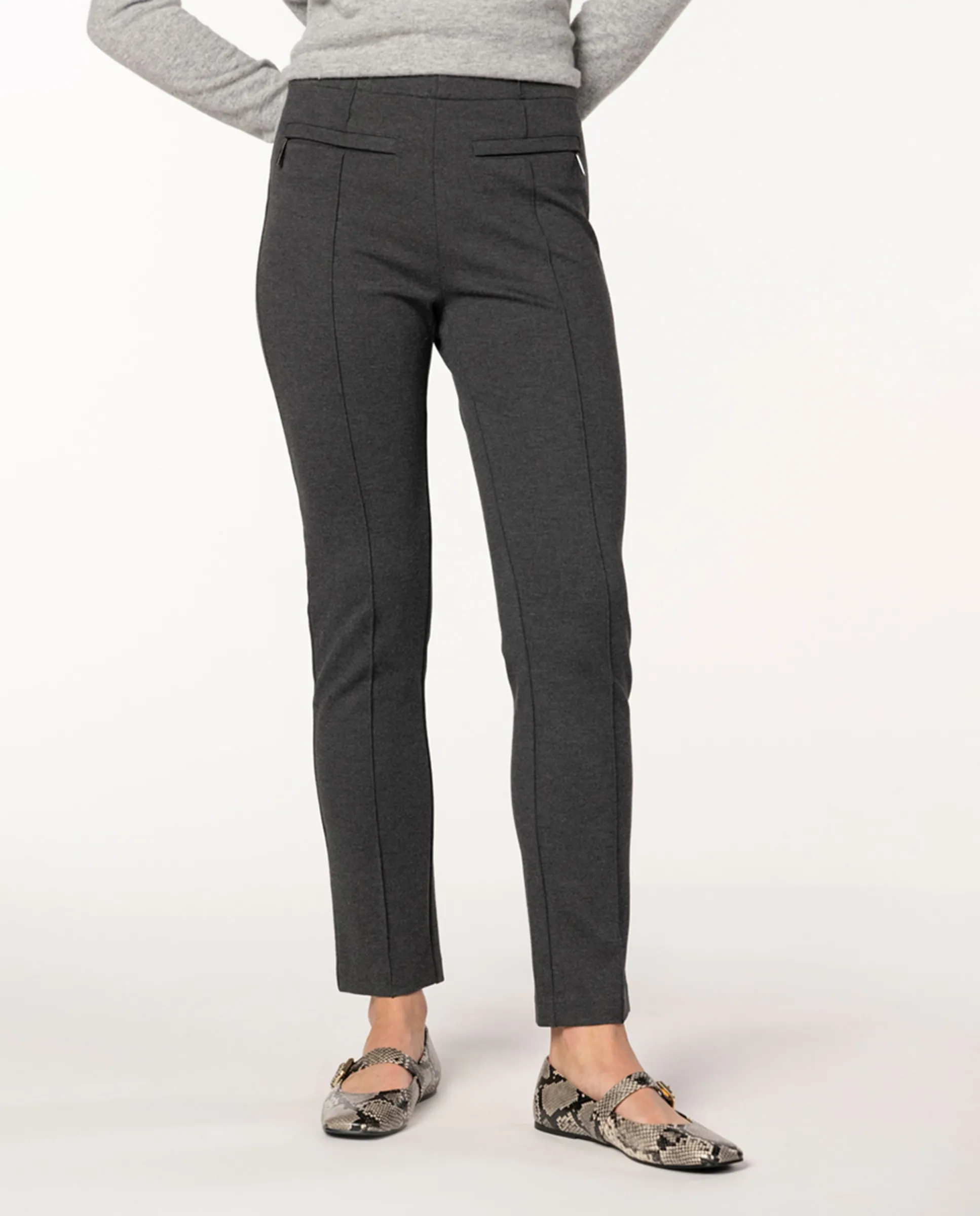 Женские джинсы скинни с декоративными швами Naulover, темно-серый
Женские джинсы скинни с декоративными швами Naulover, темно-серый