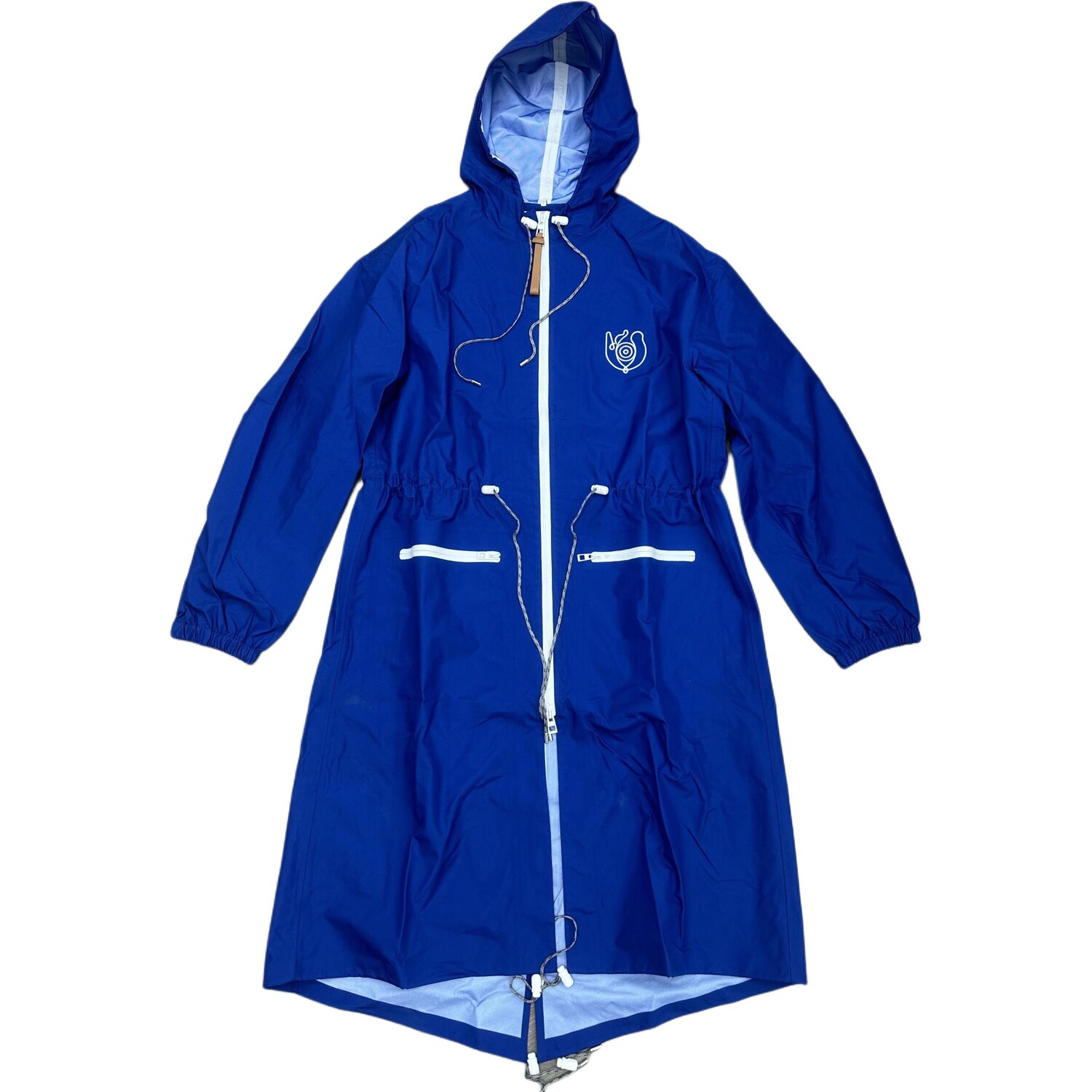 Тренчкот мужской синий Loewe
Тренчкот мужской синий Loewe