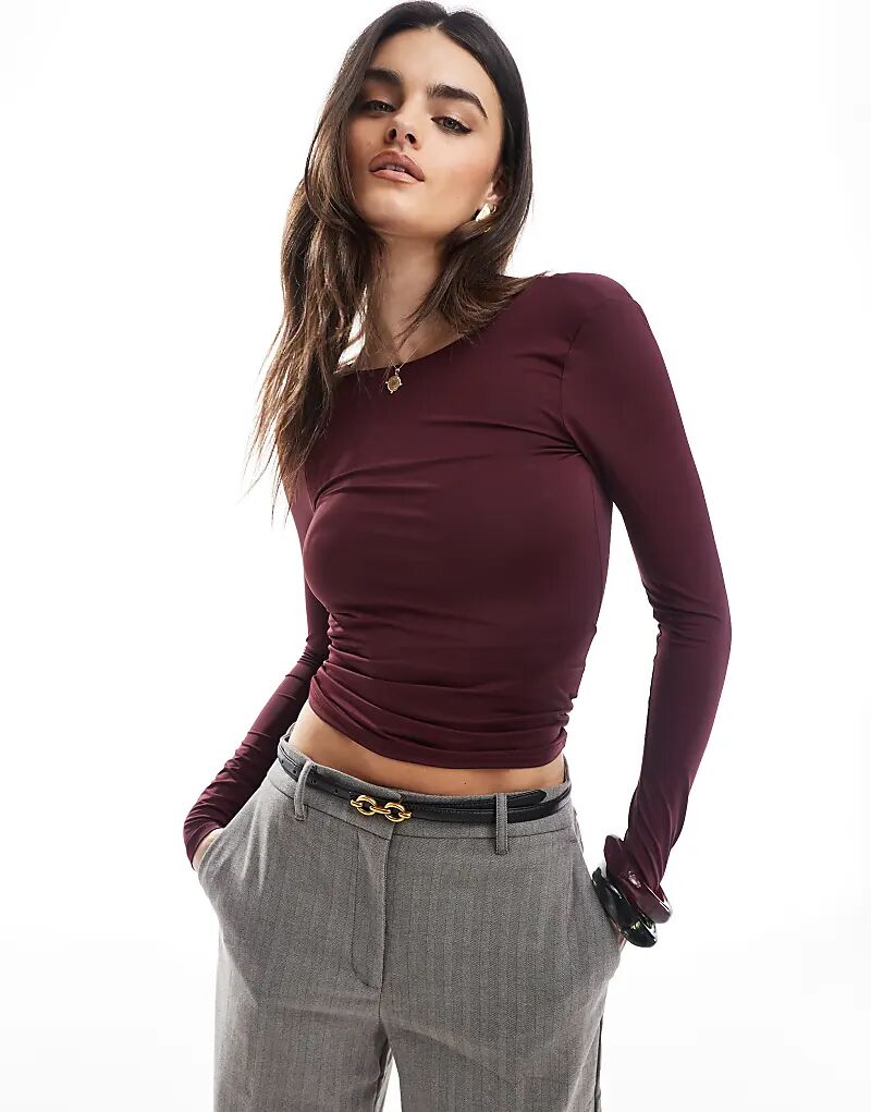 Топ из полиамида с длинными рукавами и открытой спиной в бордовом цвете Pull&Bear
Топ из полиамида с длинными рукавами и открытой спиной в бордовом цвете Pull&Bear