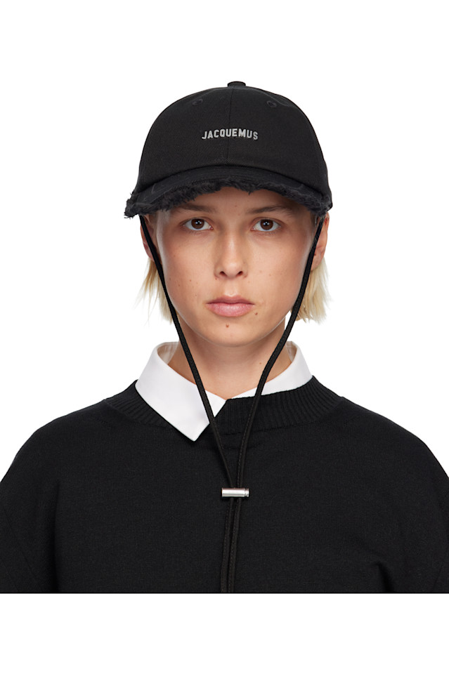 Кепка Les classiques 'Артишаут' Jacquemus, черный
Кепка Les classiques 'Артишаут' Jacquemus, черный