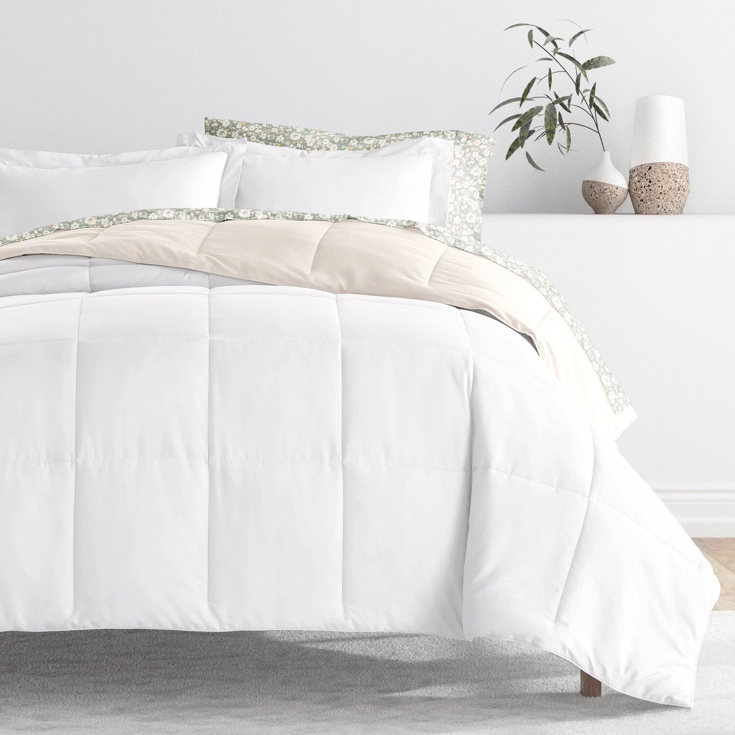 Комплект постельного белья, комплект двусторонних одеял ienjoy Home, цвет White / Ivory
Комплект постельного белья, комплект двусторонних одеял ienjoy Home, цвет White / Ivory