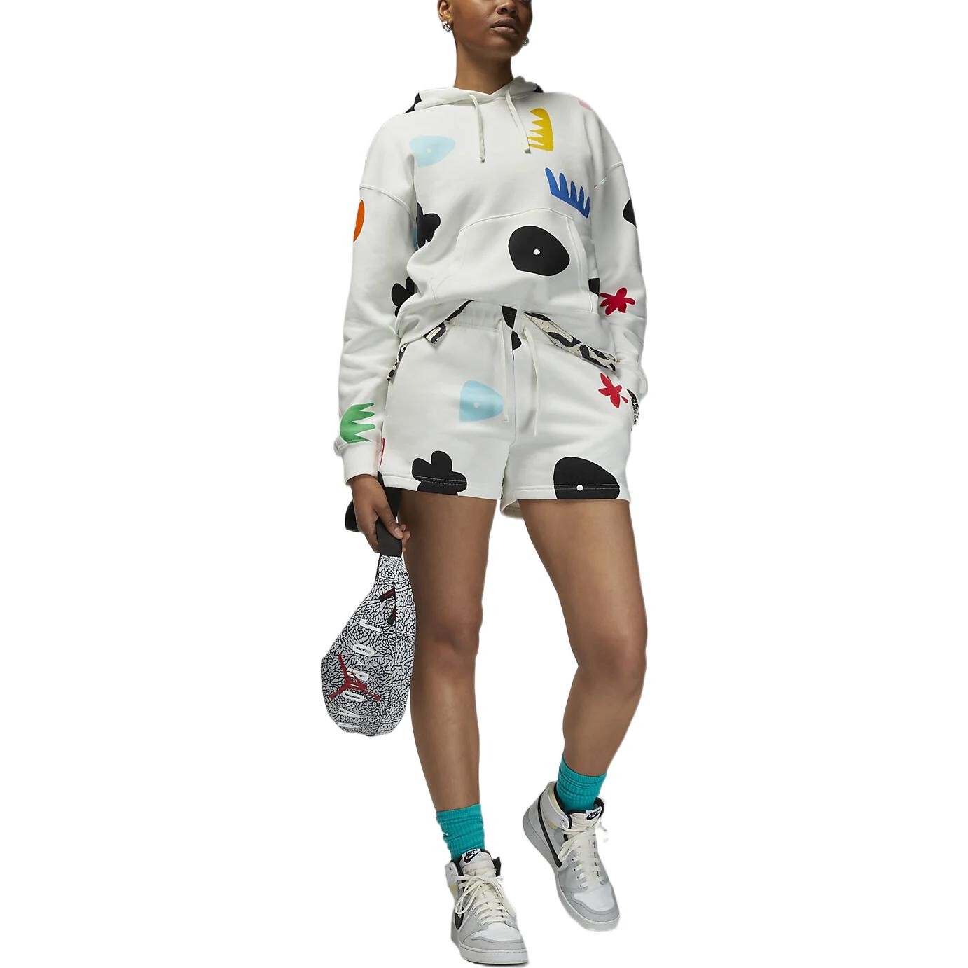 Толстовка женская белая Jordan
Толстовка женская белая Jordan