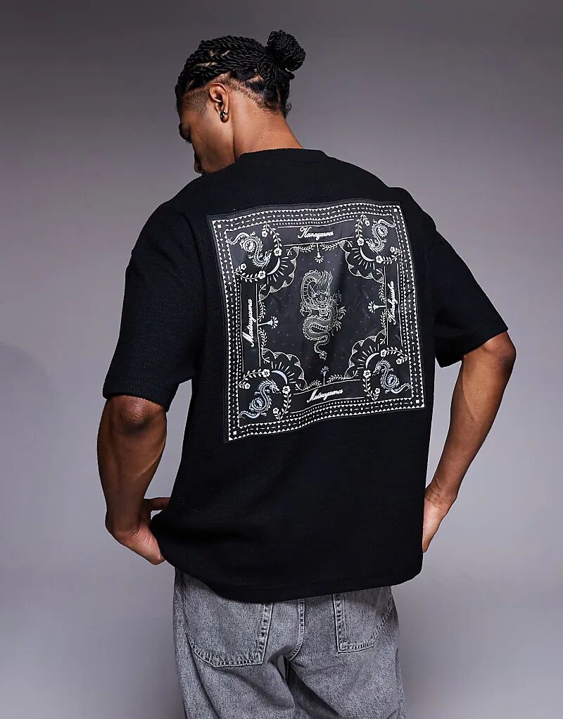 Футболка River Island с японской нашивкой, чёрного цвета
Футболка River Island с японской нашивкой, чёрного цвета