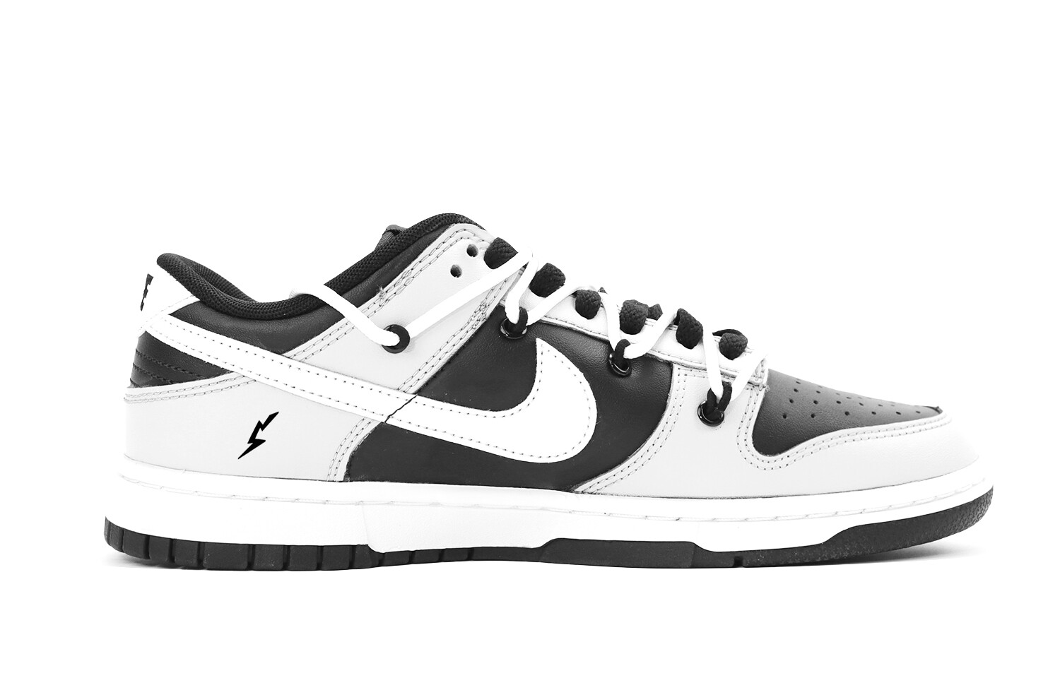 Кроссовки Nike Dunk Skateboarding Shoes Women's Low-top Black/grey, черный/серый
Кроссовки Nike Dunk Skateboarding Shoes Women's Low-top Black/grey, черный/серый