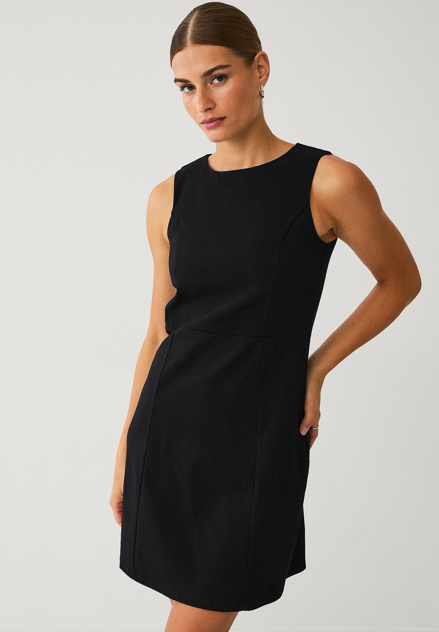Платье Ellos Collection Day dress, Schwarz/Black
Платье Ellos Collection Day dress, Schwarz/Black