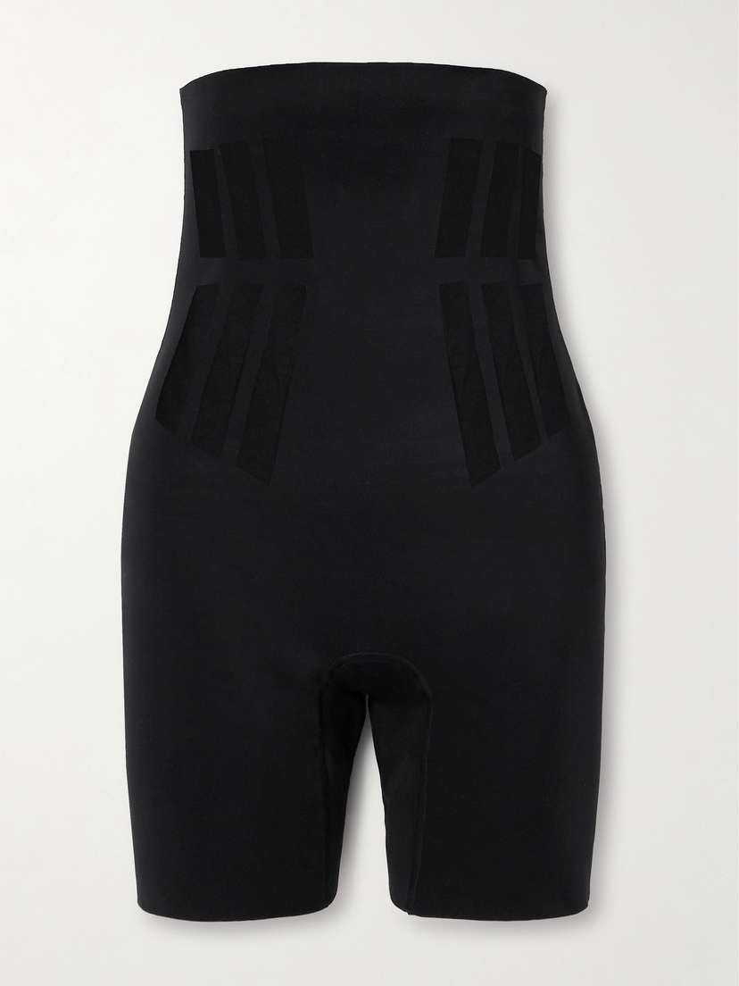 Эластичные шорты из технического джерси с отделкой из эластичной сетки Commando, черный
Эластичные шорты из технического джерси с отделкой из эластичной сетки Commando, черный