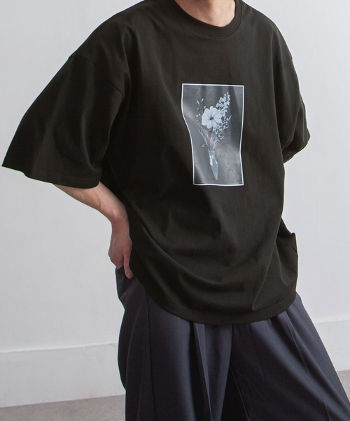 Футболка оверсайз с коротким рукавом и графическим принтом Nilway, черный
Футболка оверсайз с коротким рукавом и графическим принтом Nilway, черный