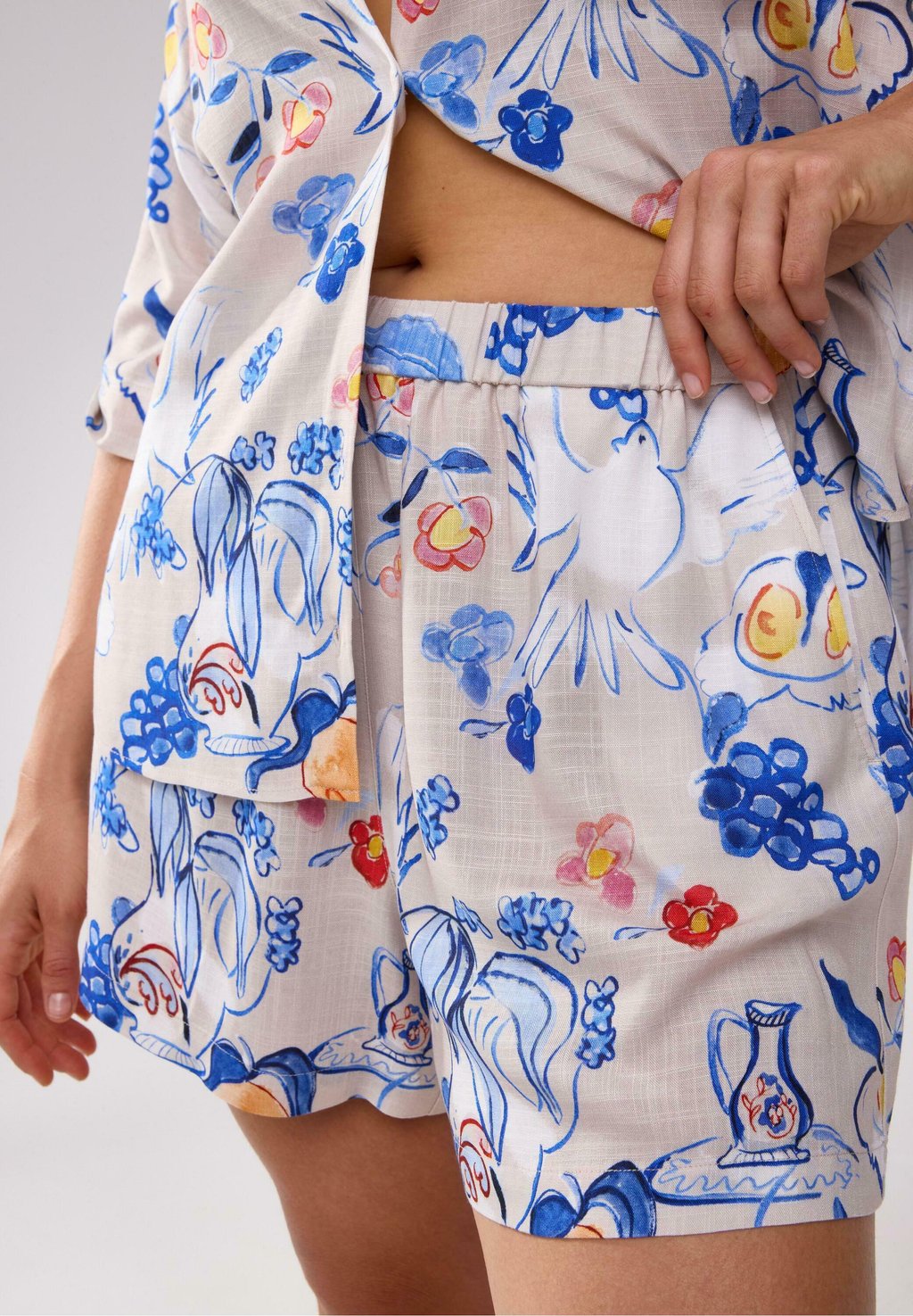 Шорты Lindex, бежевый
Шорты Lindex, бежевый