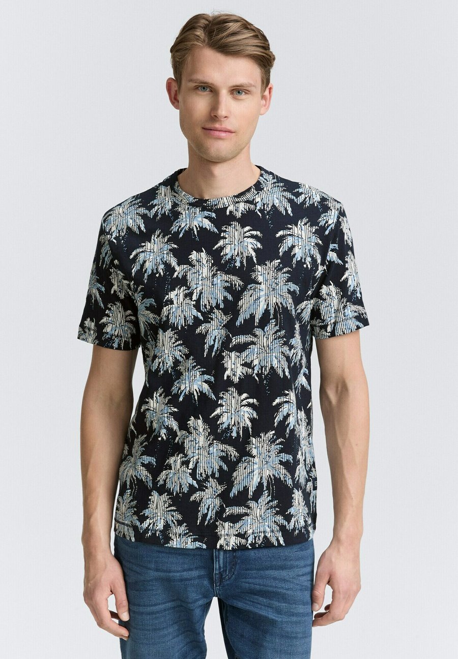 Футболка TOM TAILOR MIT PALMEN, Navy Blue Stripe Palm Design/Dark Blue
Футболка TOM TAILOR MIT PALMEN, Navy Blue Stripe Palm Design/Dark Blue