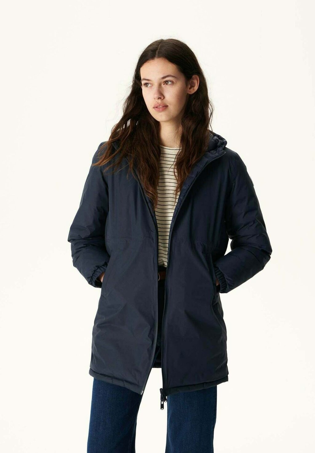 Пуховик ROMA JOTT, синий
Пуховик ROMA JOTT, синий