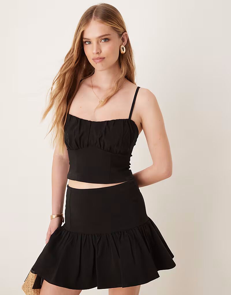 Топ-корсет Bengaline с рюшами на груди, черный Asos Design
Топ-корсет Bengaline с рюшами на груди, черный Asos Design