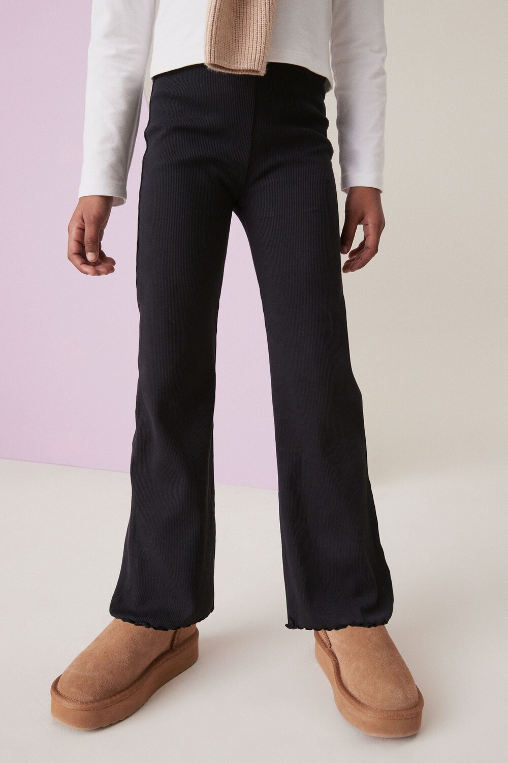 Леггинсы с расклешенной резинкой (3 16 лет) Next, черный
Леггинсы с расклешенной резинкой (3 16 лет) Next, черный