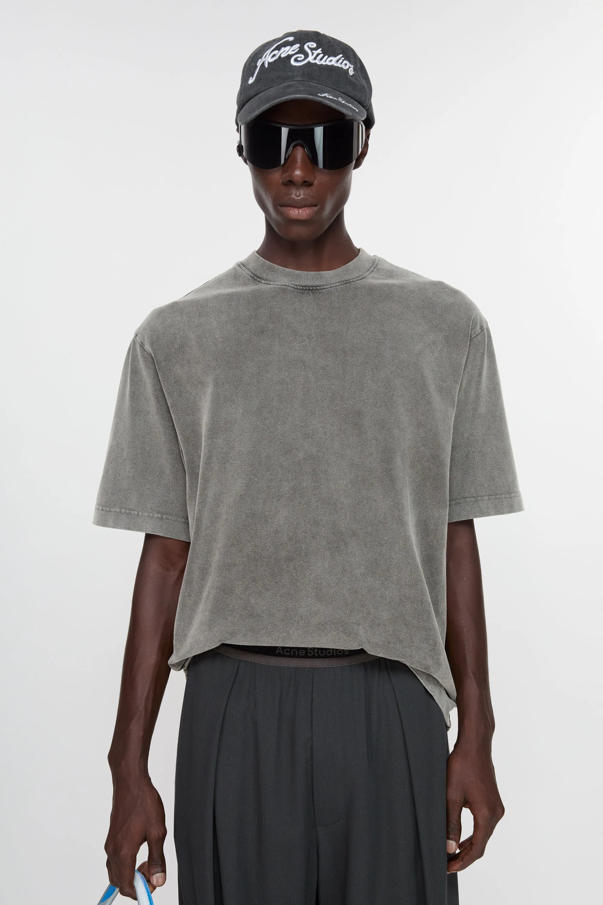 Футболка с круглым вырезом - Свободный крой унисекс Acne Studios, Faded black
Футболка с круглым вырезом - Свободный крой унисекс Acne Studios, Faded black
