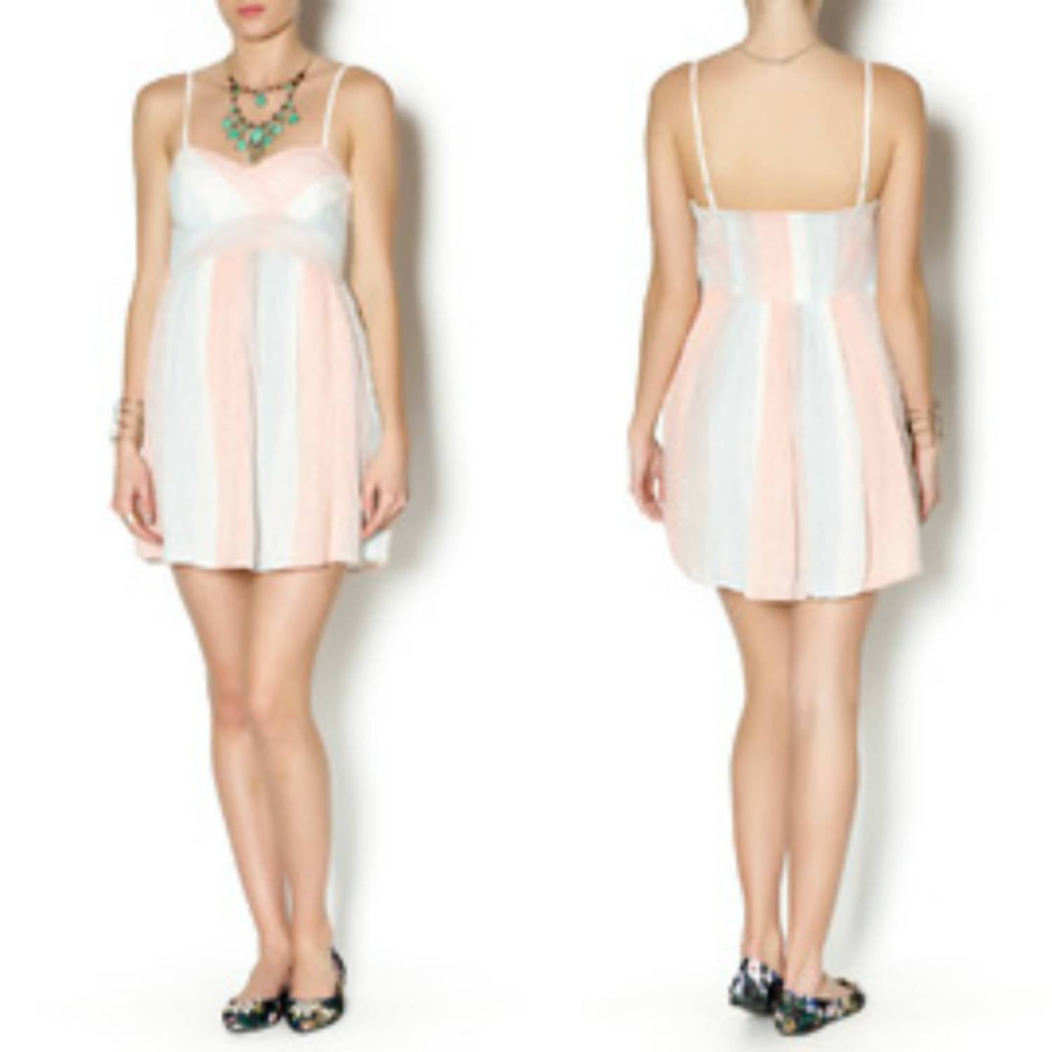 Полосатое платье из мешковины в цвете Multi Free People
Полосатое платье из мешковины в цвете Multi Free People