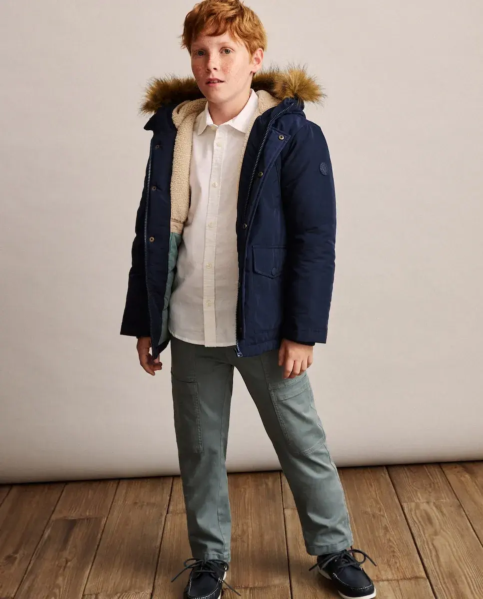 Парка с карманами, капюшоном и внутренней подкладкой из овчины для девочки Coconut El Corte Inglés, темно-синий
Парка с карманами, капюшоном и внутренней подкладкой из овчины для девочки Coconut El Corte Inglés, темно-синий