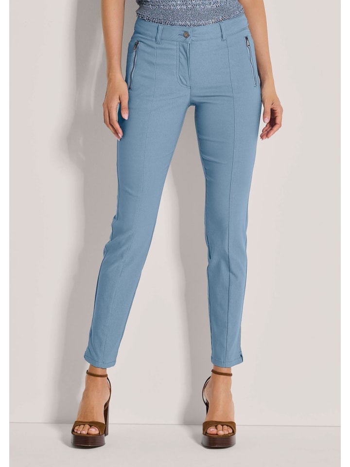 MADELEINE Узкие брюки с карманами на молнии дымчато-синего цвета
MADELEINE Узкие брюки с карманами на молнии дымчато-синего цвета