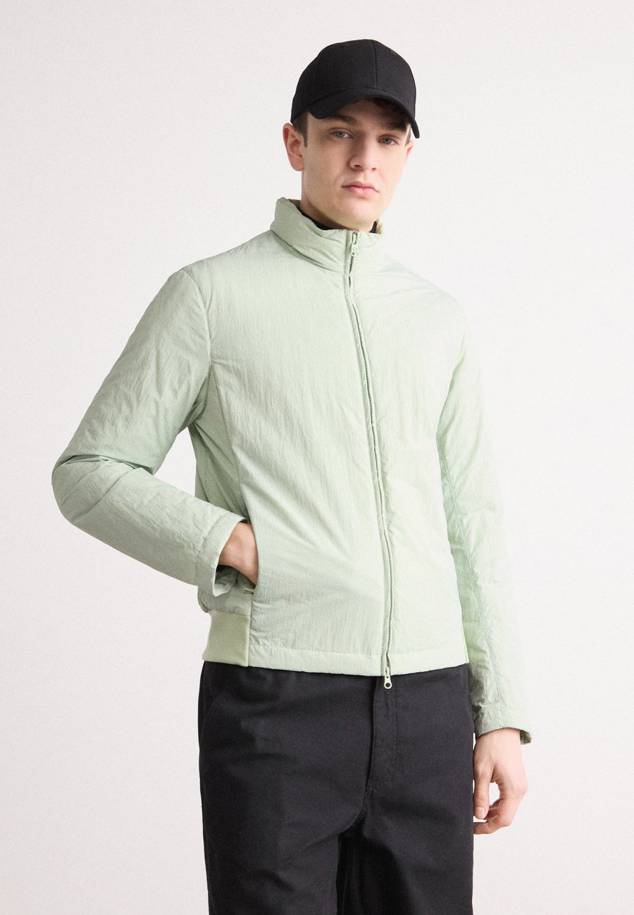 Куртка Colmar Originals MENS JACKET, Green Dust/Green
Куртка Colmar Originals MENS JACKET, Green Dust/Green