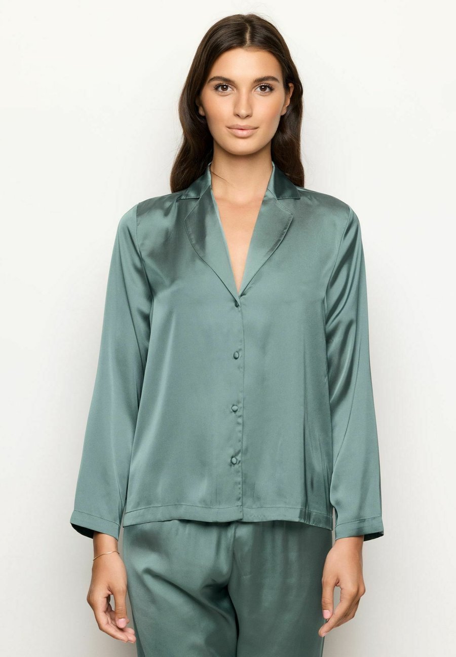 Пижамный топ Yamamay Pyjama top, Green Sage Plain/Olive
Пижамный топ Yamamay Pyjama top, Green Sage Plain/Olive