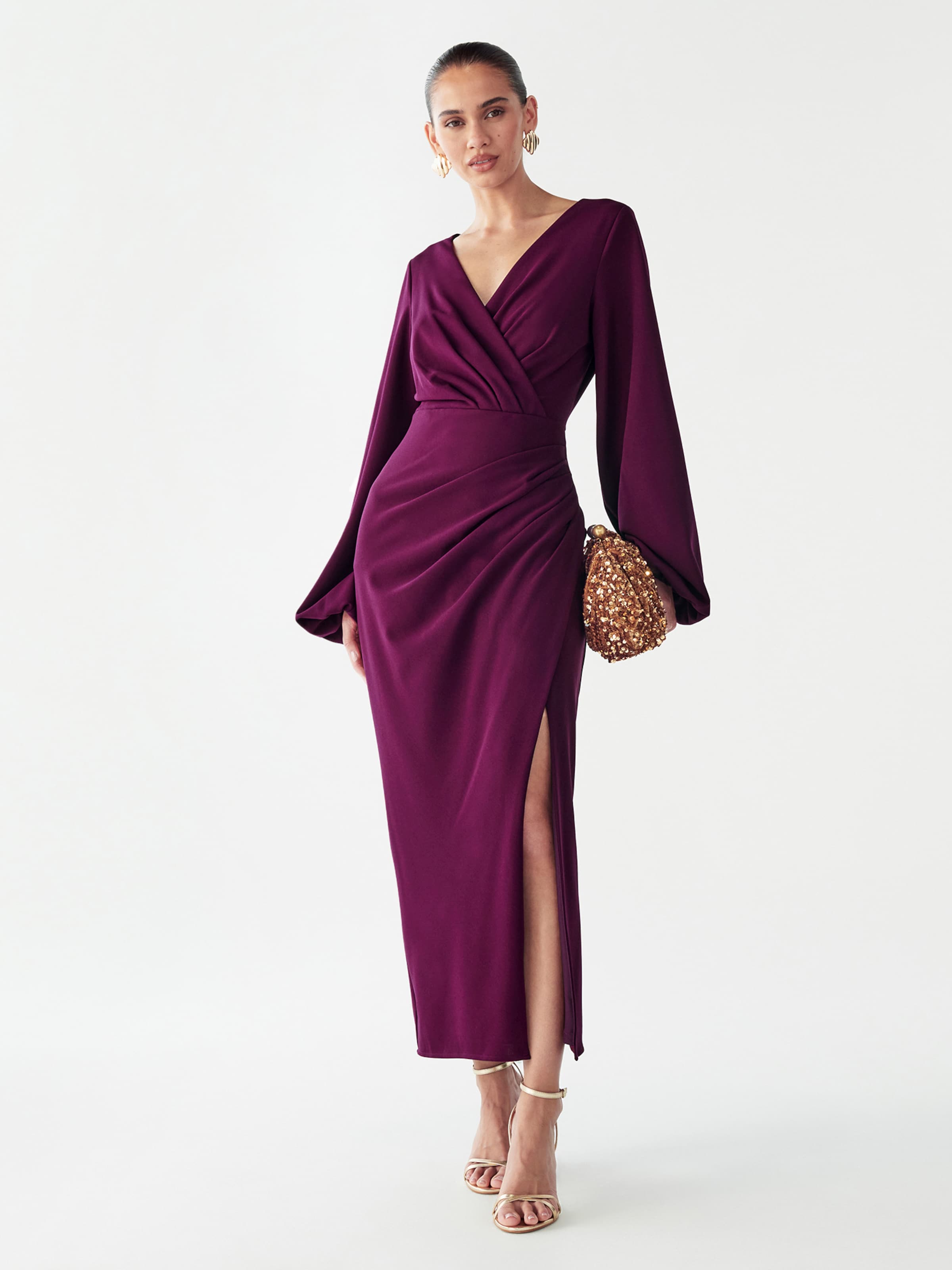 Willa Вечернее платье в цвете Blackberry
Willa Вечернее платье в цвете Blackberry