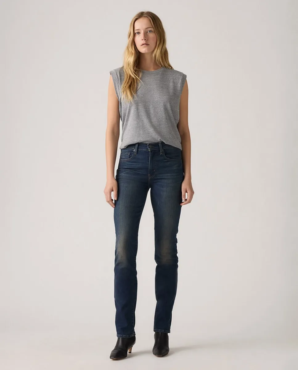 Женские джинсы Vaquero recto 724 с высокой талией и прямыми штанинами Levi's, темно-синий
Женские джинсы Vaquero recto 724 с высокой талией и прямыми штанинами Levi's, темно-синий