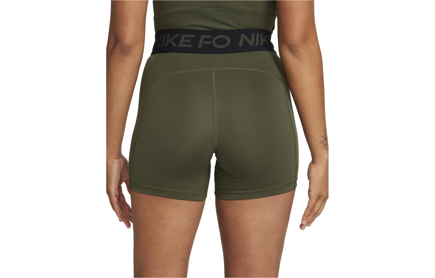 Спортивные шорты женские зеленые Nike
Спортивные шорты женские зеленые Nike