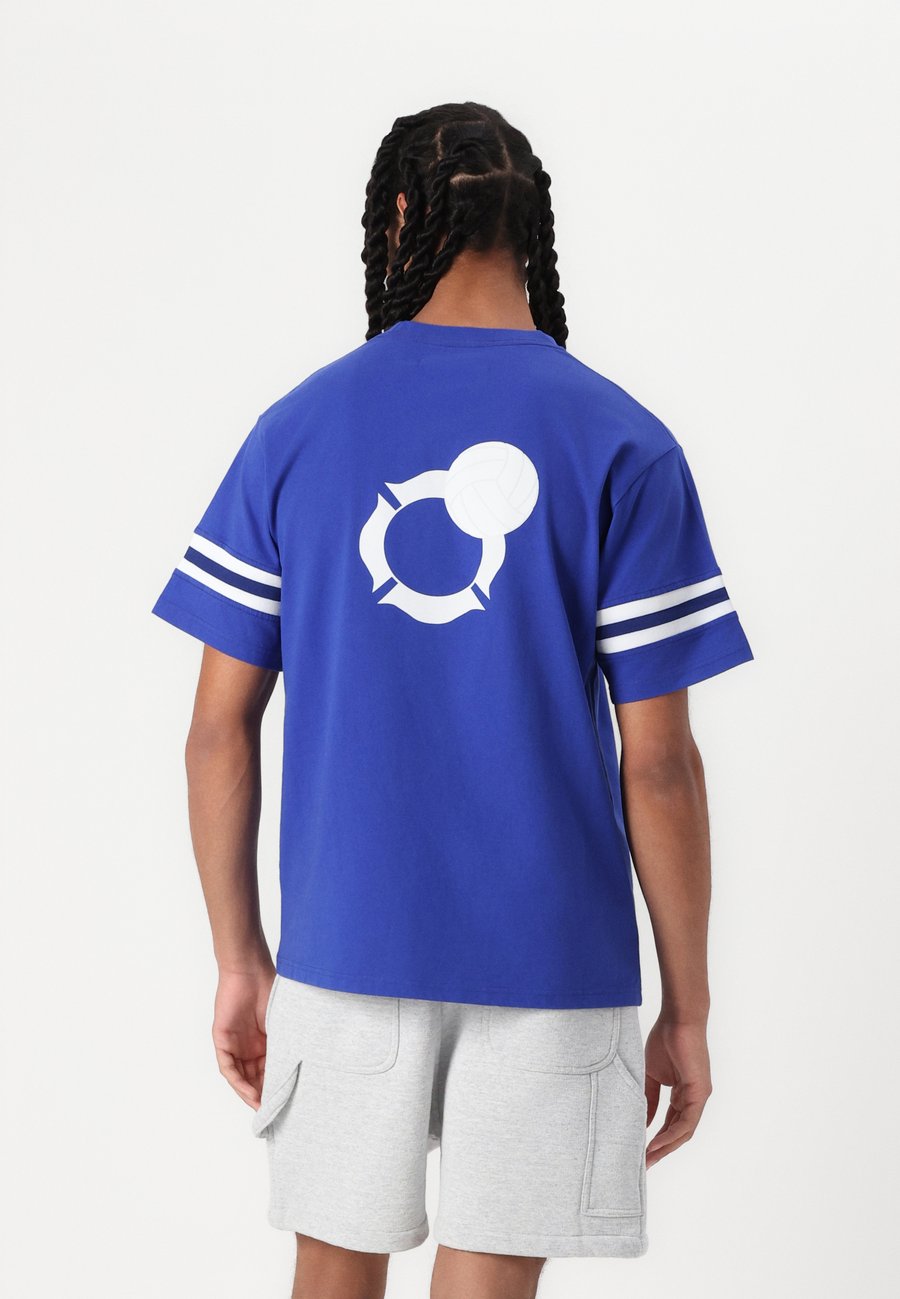 Футболка Pal Sporting Goods WET PASS UNISEX, Blue, Синий, Футболка Pal Sporting Goods WET PASS UNISEX, Blue
Футболка Pal Sporting Goods WET PASS UNISEX, Blue, Синий, Футболка Pal Sporting Goods WET PASS UNISEX, Blue