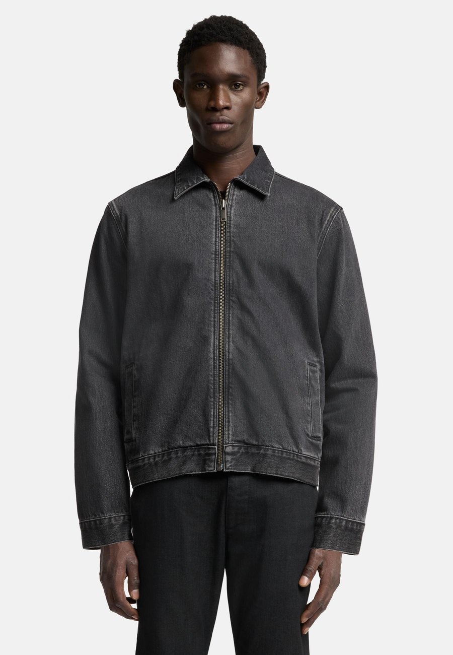 Куртка 7 for all mankind HARRINGTON, Black/Black Denim
Куртка 7 for all mankind HARRINGTON, Black/Black Denim