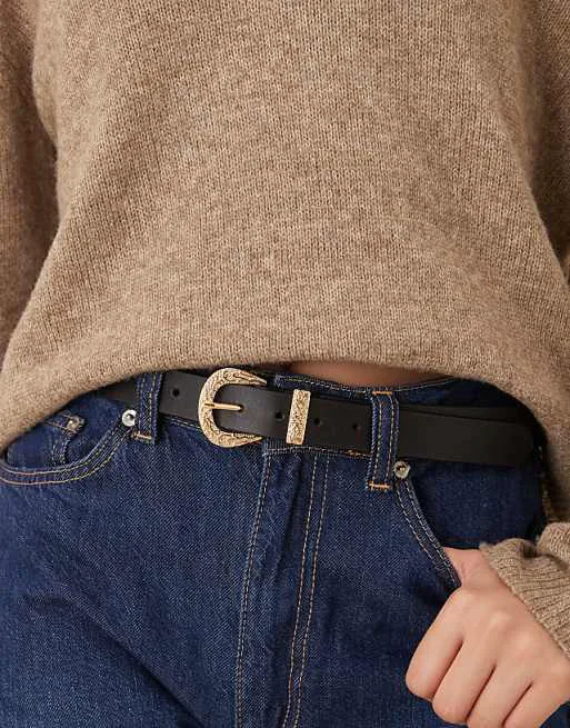 Черный ремень с пряжкой в стиле вестерн Accessorize
Черный ремень с пряжкой в стиле вестерн Accessorize