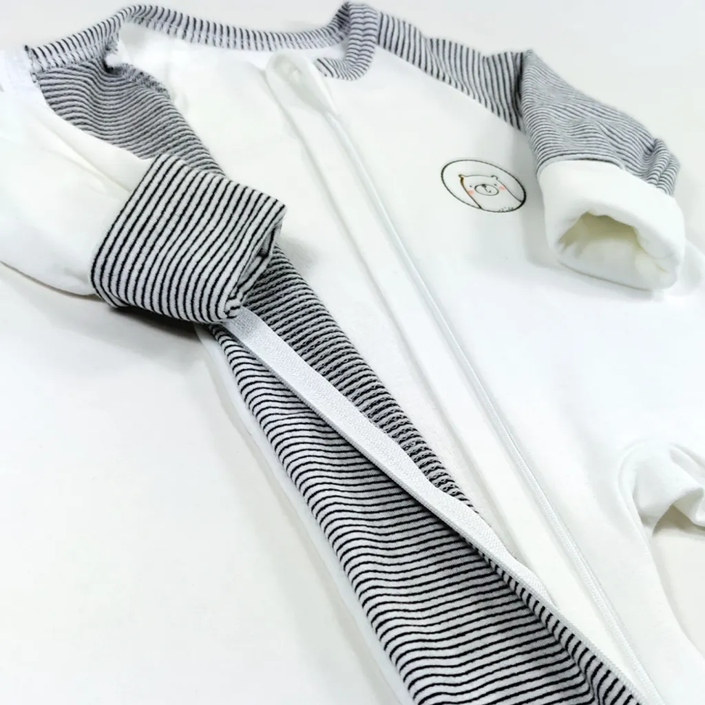 Комбинезон тонкий с длинными рукавами Little Angel
Комбинезон тонкий с длинными рукавами Little Angel