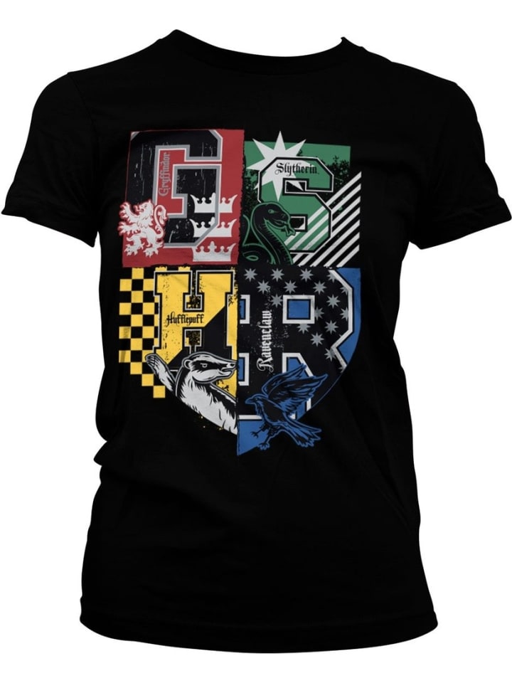 Черная рубашка Harry Potter
Черная рубашка Harry Potter