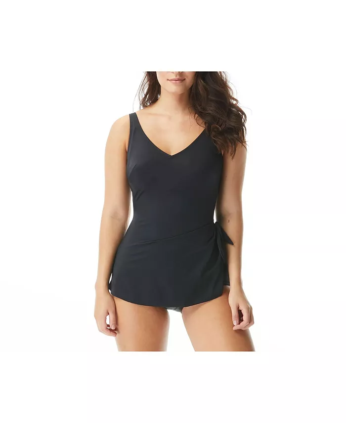 Женский цельный купальник с V-образным вырезом и запахом Roxanne, черный
Женский цельный купальник с V-образным вырезом и запахом Roxanne, черный