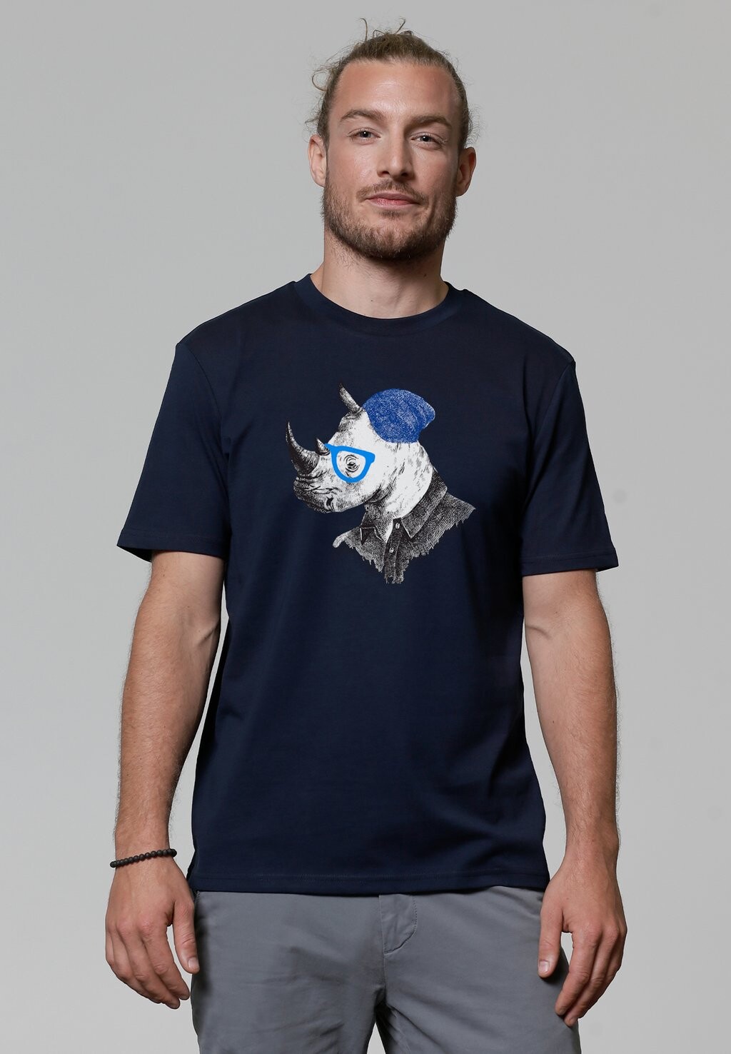 Футболка с принтом NASHORN watapparel, темно-синий
Футболка с принтом NASHORN watapparel, темно-синий