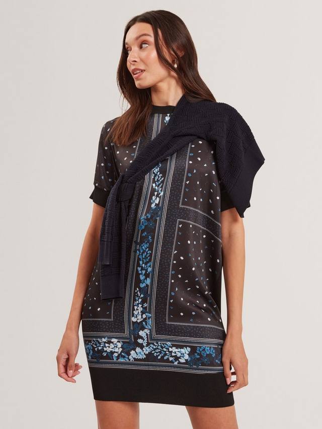 Короткое платье-трапеция с круглым вырезом и короткими рукавами Ted Baker
Короткое платье-трапеция с круглым вырезом и короткими рукавами Ted Baker