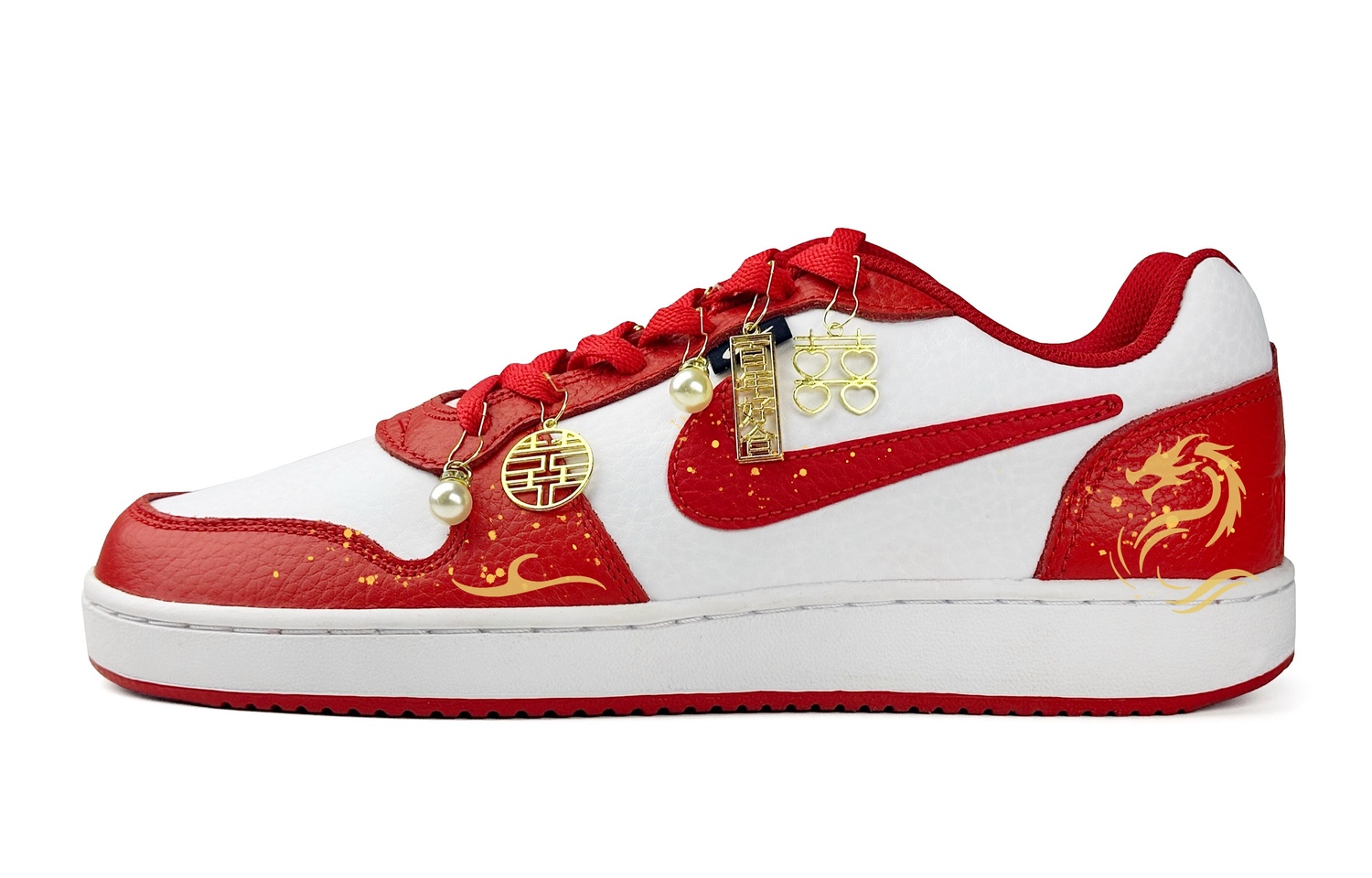 Nike Кроссовки для скейтбординга мужские low top Red/White/Gold
Nike Кроссовки для скейтбординга мужские low top Red/White/Gold