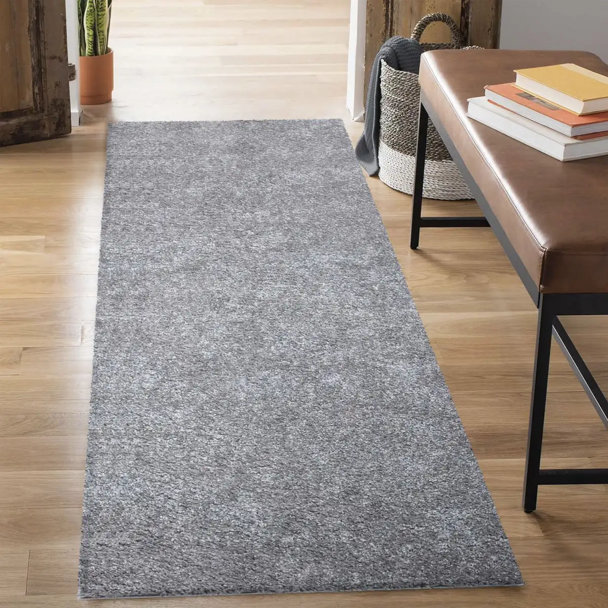 Carpet City дорожка с высоким ворсом "City Shaggy", прямоугольный однотонный ковер, особенно пушистый и мягкий 80х300 см, серый
Carpet City дорожка с высоким ворсом "City Shaggy", прямоугольный однотонный ковер, особенно пушистый и мягкий 80х300 см, серый