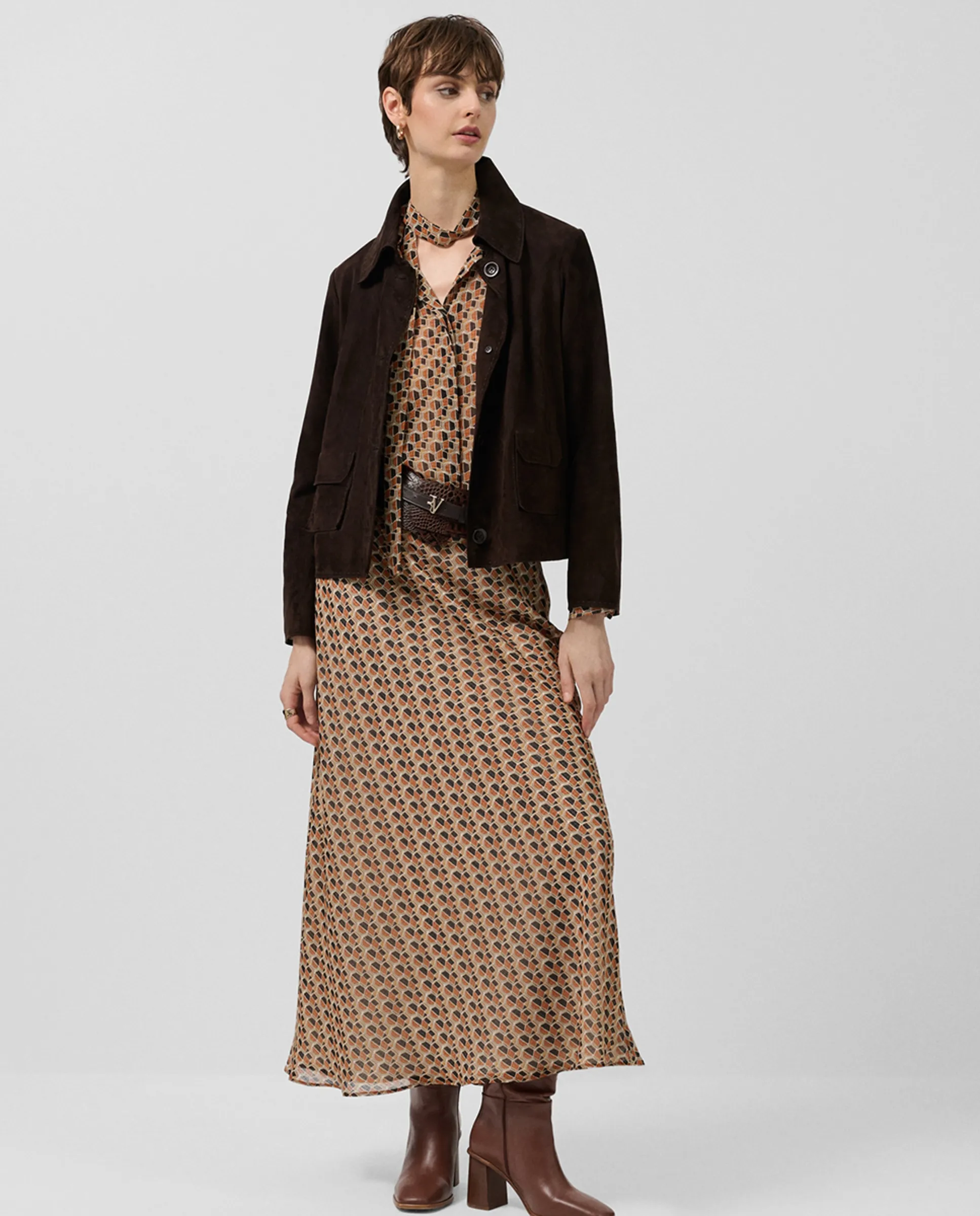 Миди юбка расклешенная креп-жоржет с геометрическим принтом Roberto Verino, светло-коричневый
Миди юбка расклешенная креп-жоржет с геометрическим принтом Roberto Verino, светло-коричневый