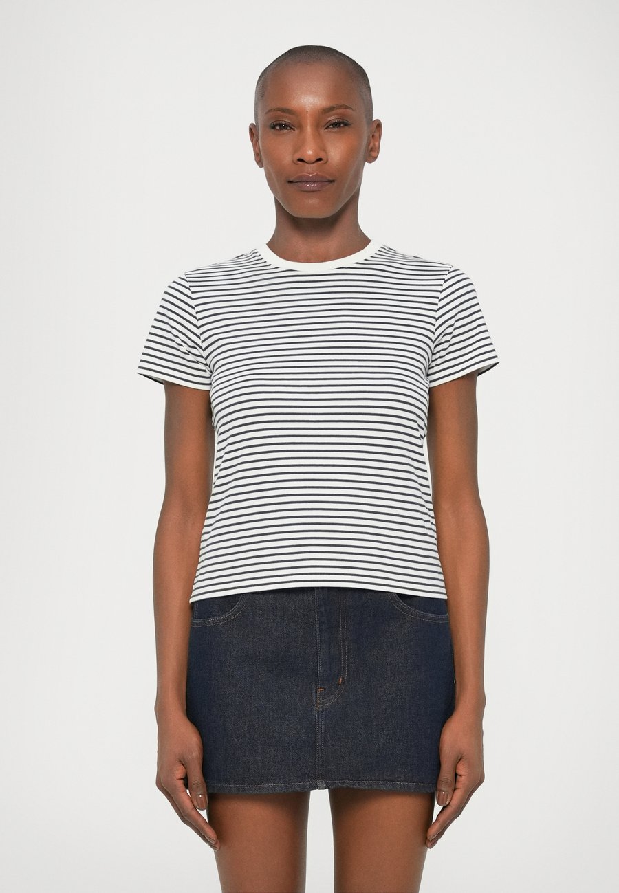 Футболка FRAME THE BABY TEE, Namu/Multi-Coloured, Красный, Футболка FRAME THE BABY TEE, Namu/Multi-Coloured
Футболка FRAME THE BABY TEE, Namu/Multi-Coloured, Красный, Футболка FRAME THE BABY TEE, Namu/Multi-Coloured