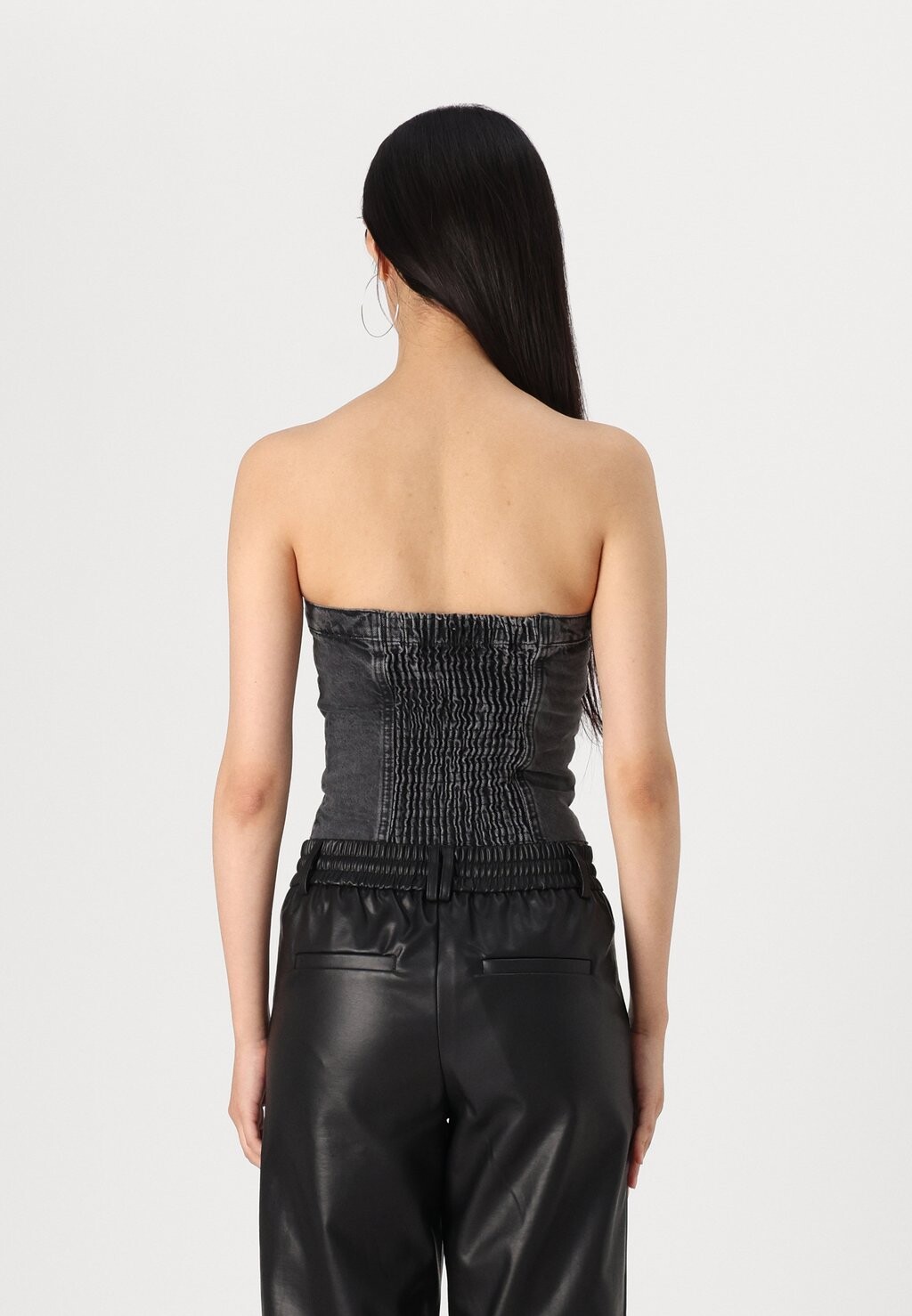 Топ ONLPRINCE CORSET ONLY, серый деним
Топ ONLPRINCE CORSET ONLY, серый деним