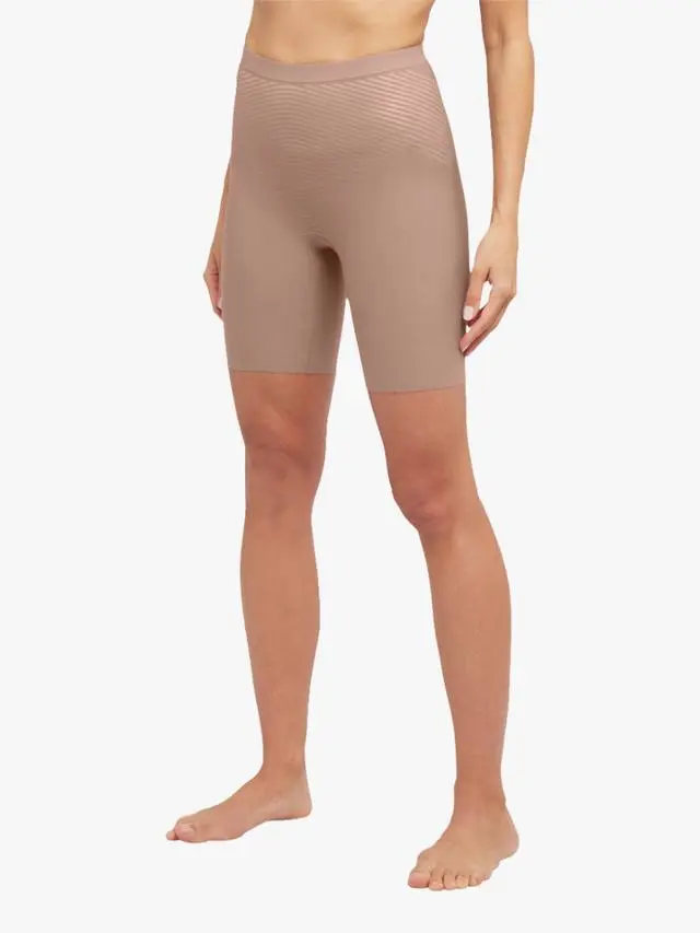 SPANXshape невидимые шорты до середины бедра из Supima Cotton Spanx, Café Au Lait
SPANXshape невидимые шорты до середины бедра из Supima Cotton Spanx, Café Au Lait