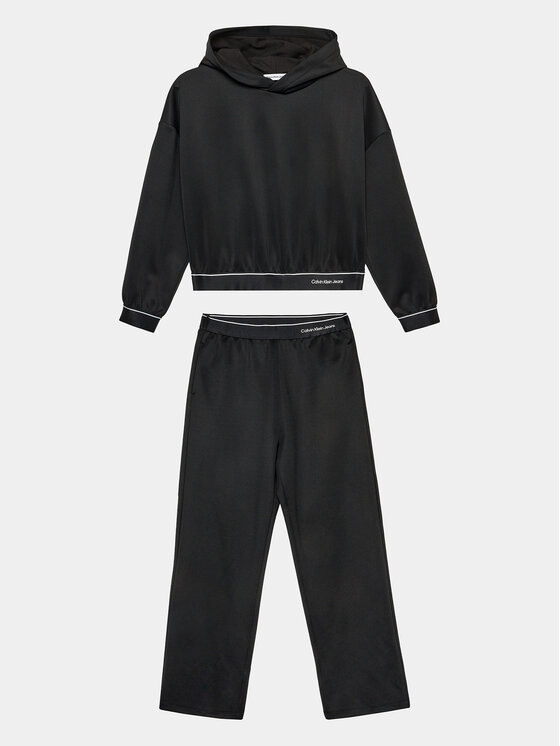 Спортивный костюм regular fit Shine Logo IG0IG02299 Calvin Klein Jeans, черный
Спортивный костюм regular fit Shine Logo IG0IG02299 Calvin Klein Jeans, черный