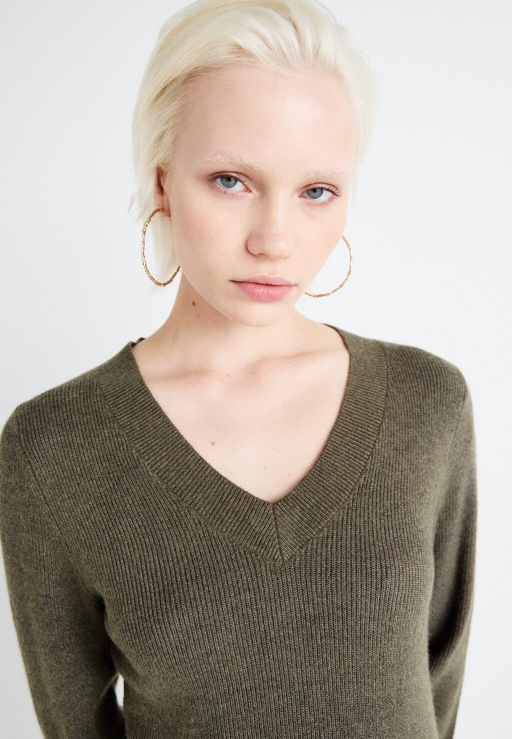 Платье-джемпер ONLKATIA VNECK DRESS ONLY, хаки
Платье-джемпер ONLKATIA VNECK DRESS ONLY, хаки