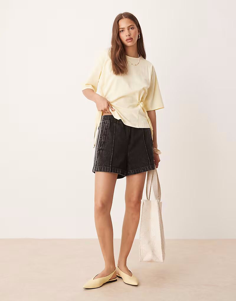 Adidas Originals - Adicolor - джинсовые шорты в стиле 90-х черного цвета
Adidas Originals - Adicolor - джинсовые шорты в стиле 90-х черного цвета