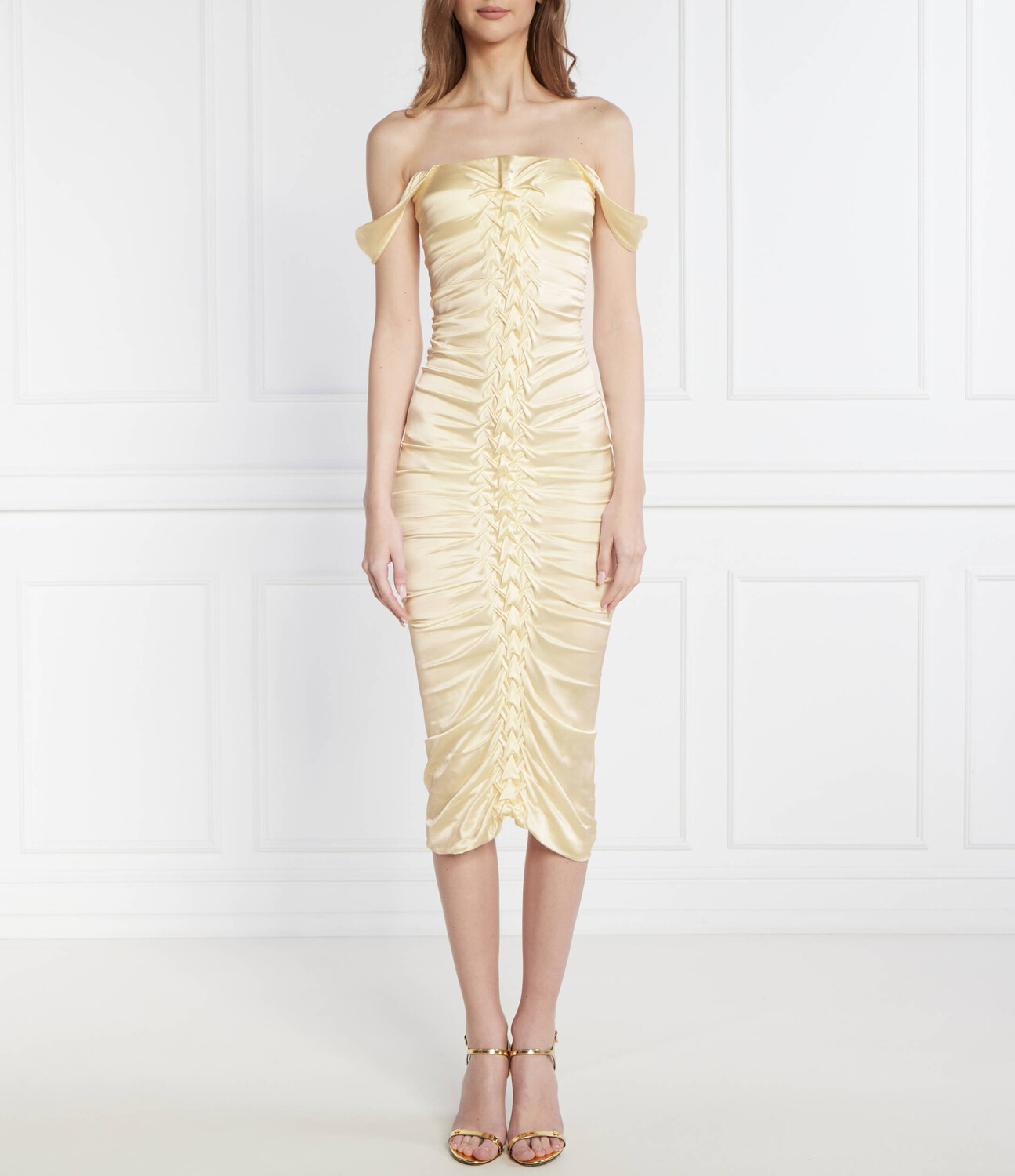 Платье Patrizia Pepe, экрю
Платье Patrizia Pepe, экрю