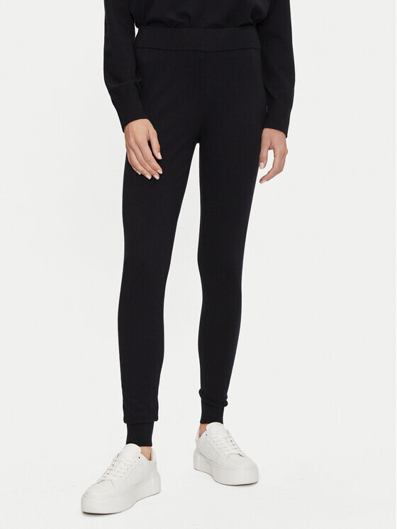 Спортивные брюки стандартного кроя Athlecia, черный
Спортивные брюки стандартного кроя Athlecia, черный